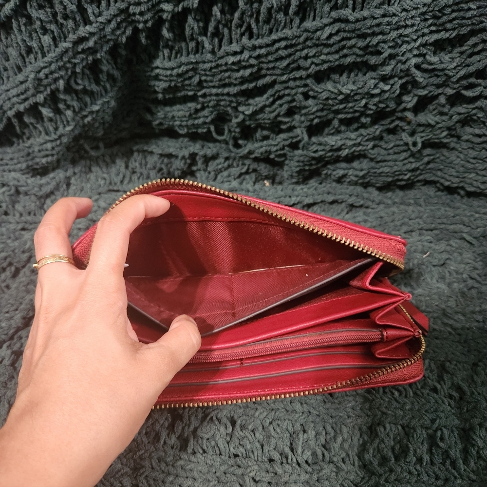 Frye And Co. Red Zip Around Wallet - Picture 8 of 13